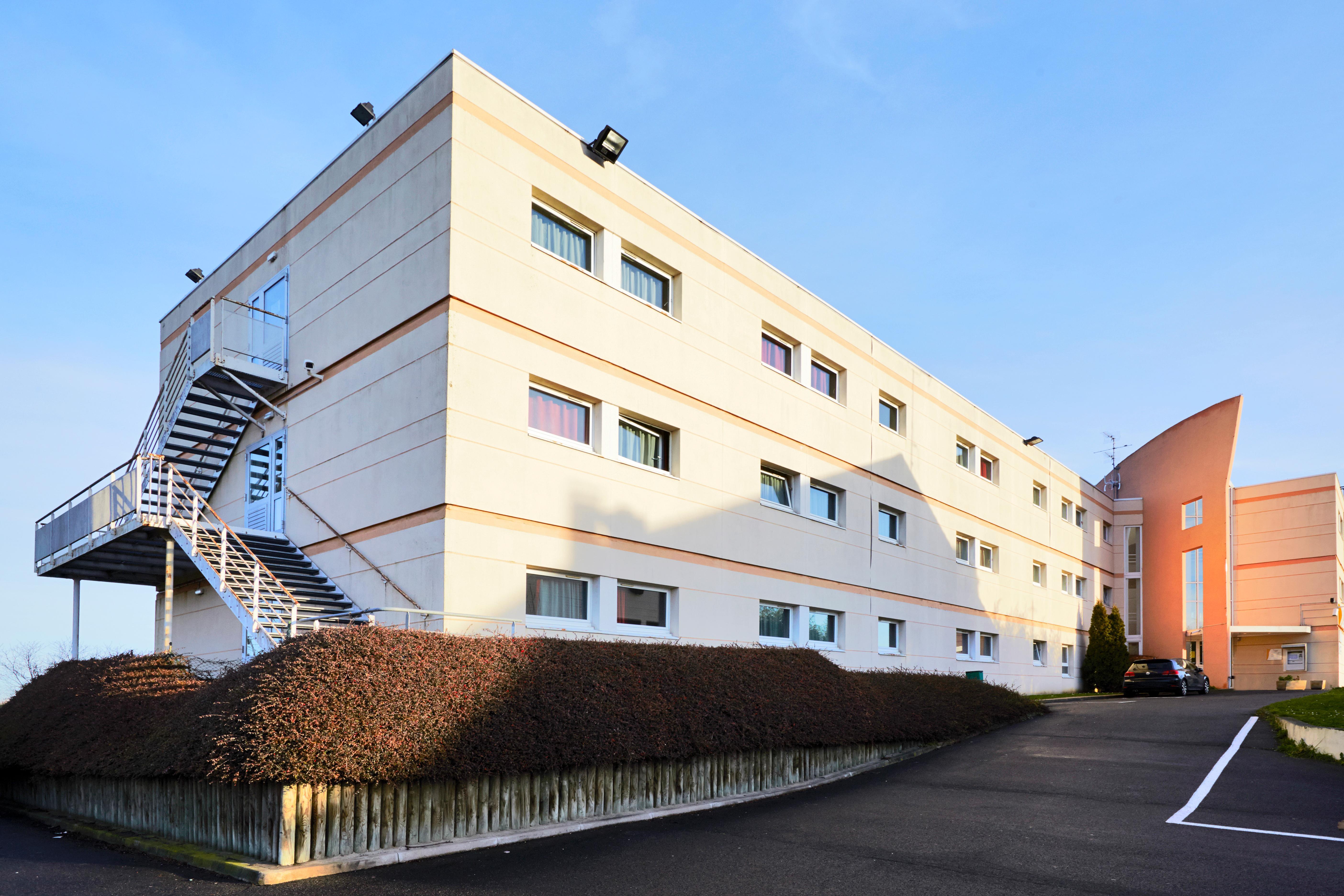 Hotelf1 Nemours Exterior foto
