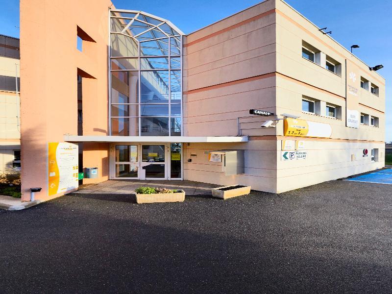 Hotelf1 Nemours Exterior foto